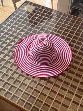 Red and White Stripe Wide Brim Cotton Sun Hat